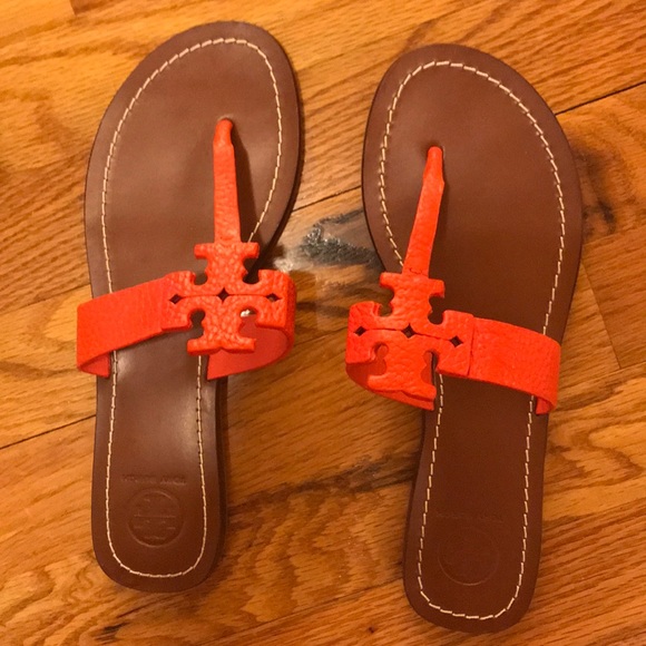 Tory Burch Shoes - New Tory Burch Moore Leather Flip Flop